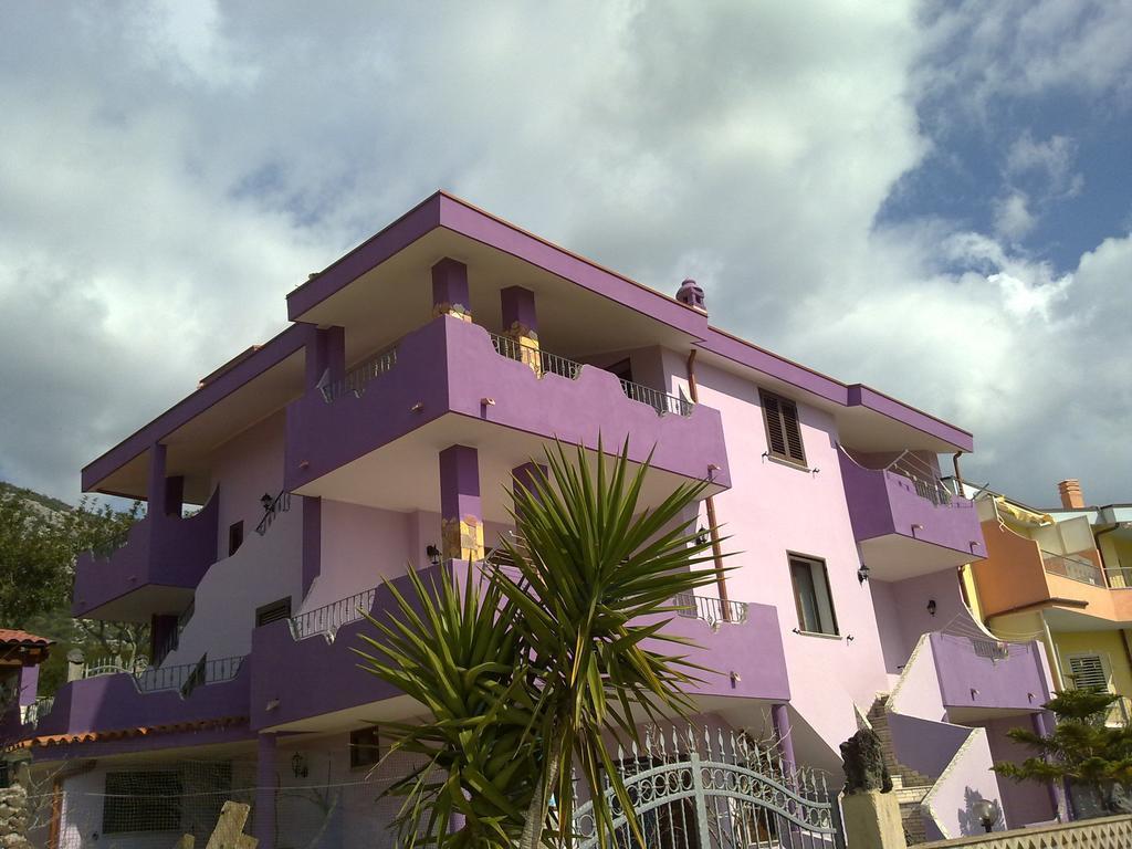 Casa Purple Apartment Cala Gonone Exterior photo