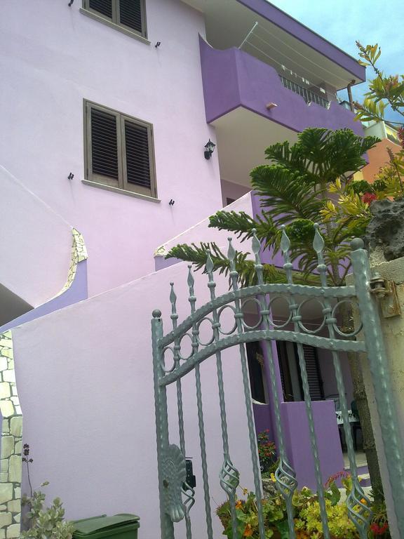 Casa Purple Apartment Cala Gonone Exterior photo